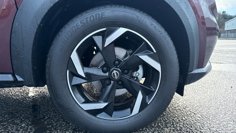 Nissan Juke 1.0 DiG-T 114 N-Connecta 5dr DCT Petrol Hatchback